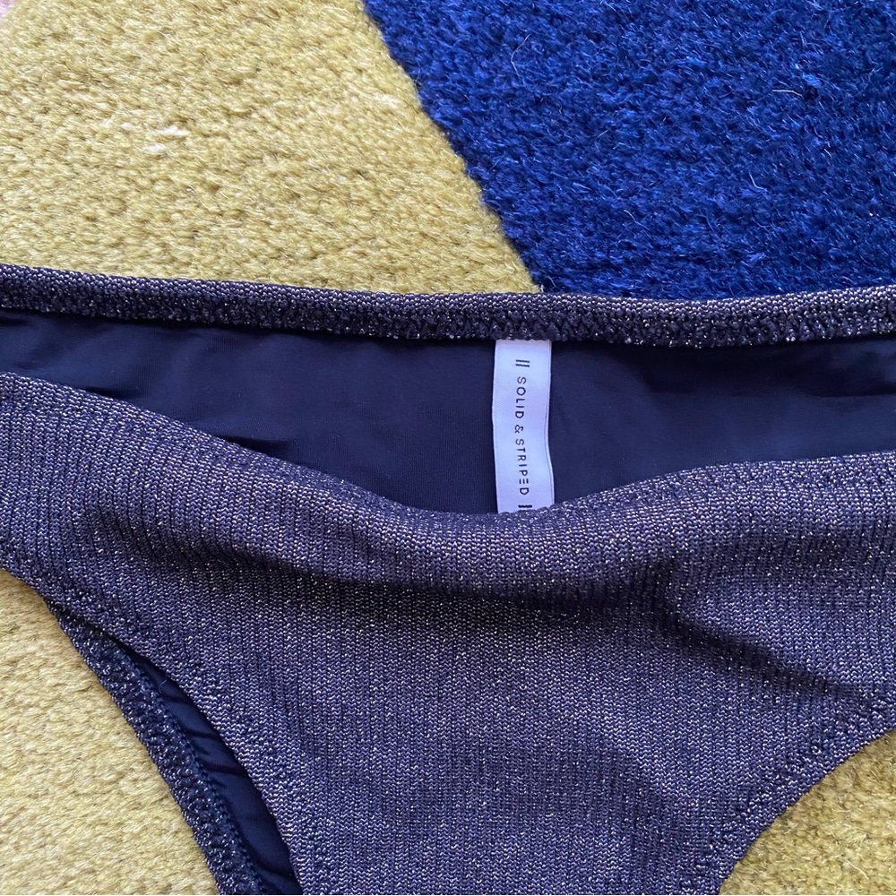 Solid & striped bikini - Picture 3 of 3